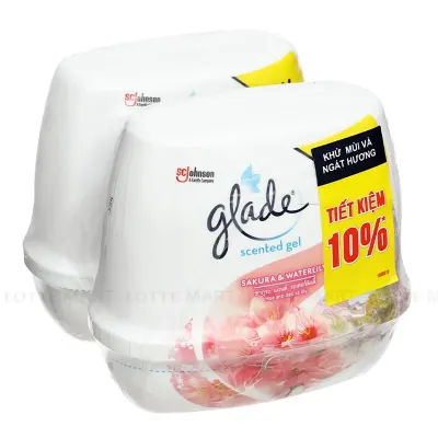 Lô 2 Cái Sáp Thơm Glade Hương Hoa Anh Đào & Lily 180g